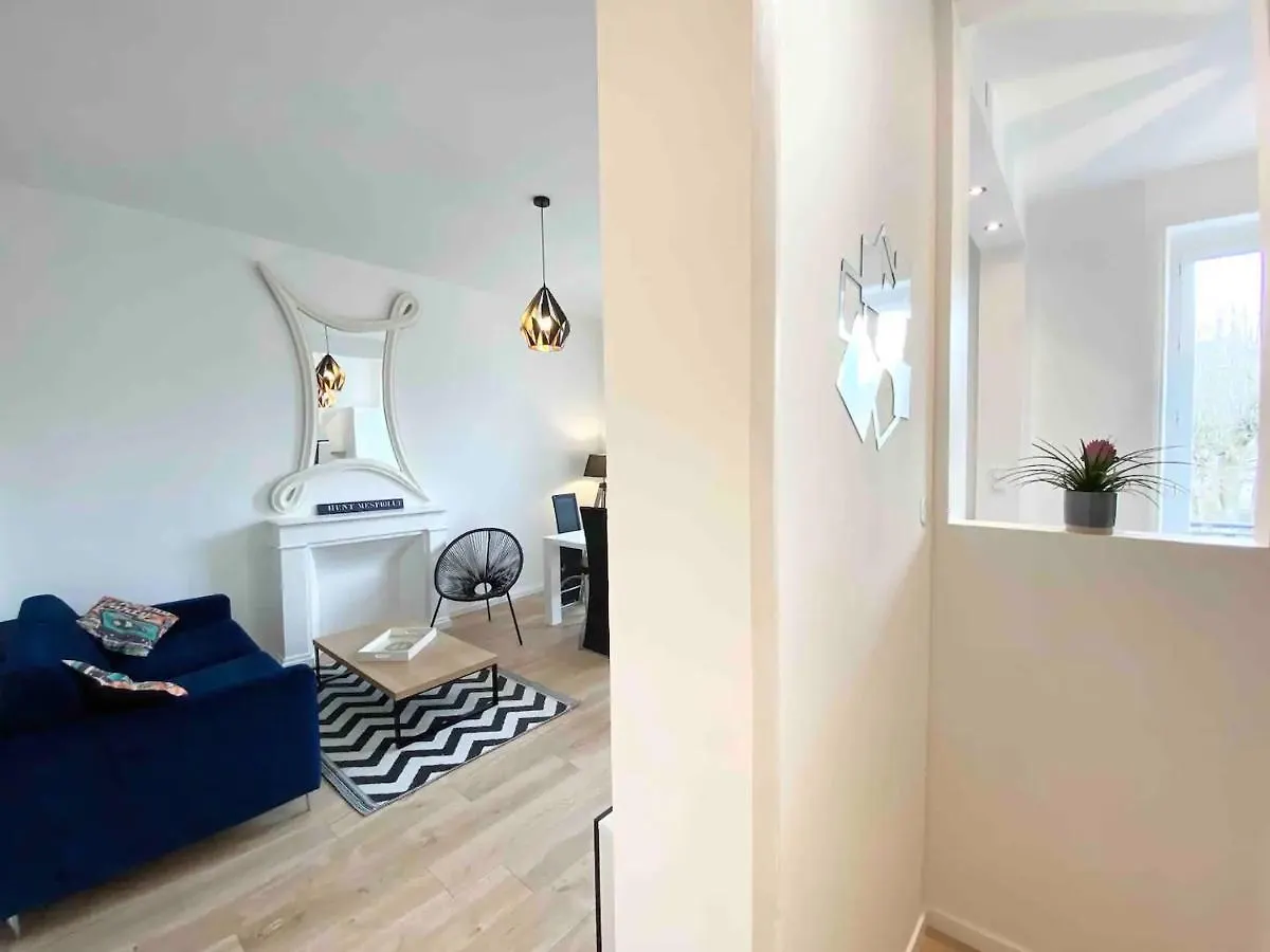 Le Deco - Confort - Wifi - Luminosite - Entre Gare Et Centre Quimper Apartment